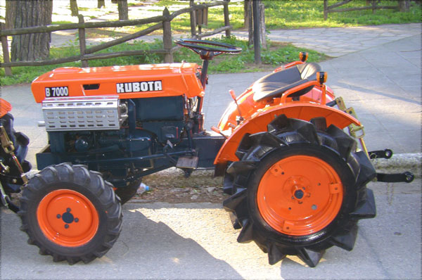 KUBOTA B7000 FILTRY